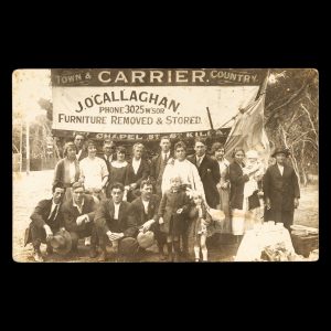 [MELBOURNE] The staff of J. O'Callaghan furniture removals, Chapel Street, St. Kilda, at a picnic at Half Moon Bay, 26 January 1922.